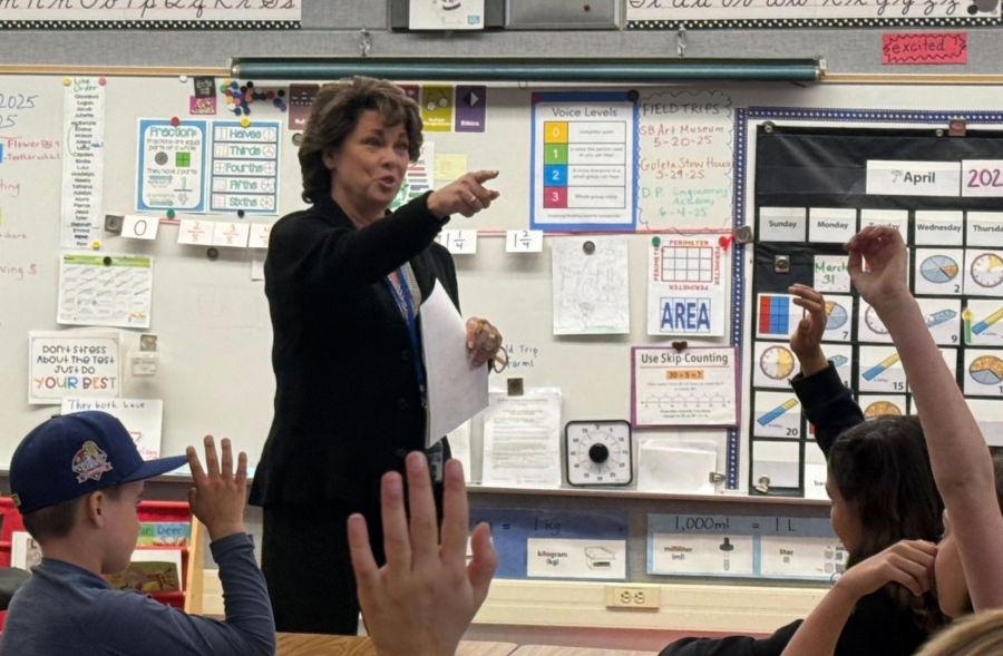 arb volunteer sandra gallo presenting for teach children to save at local schools
